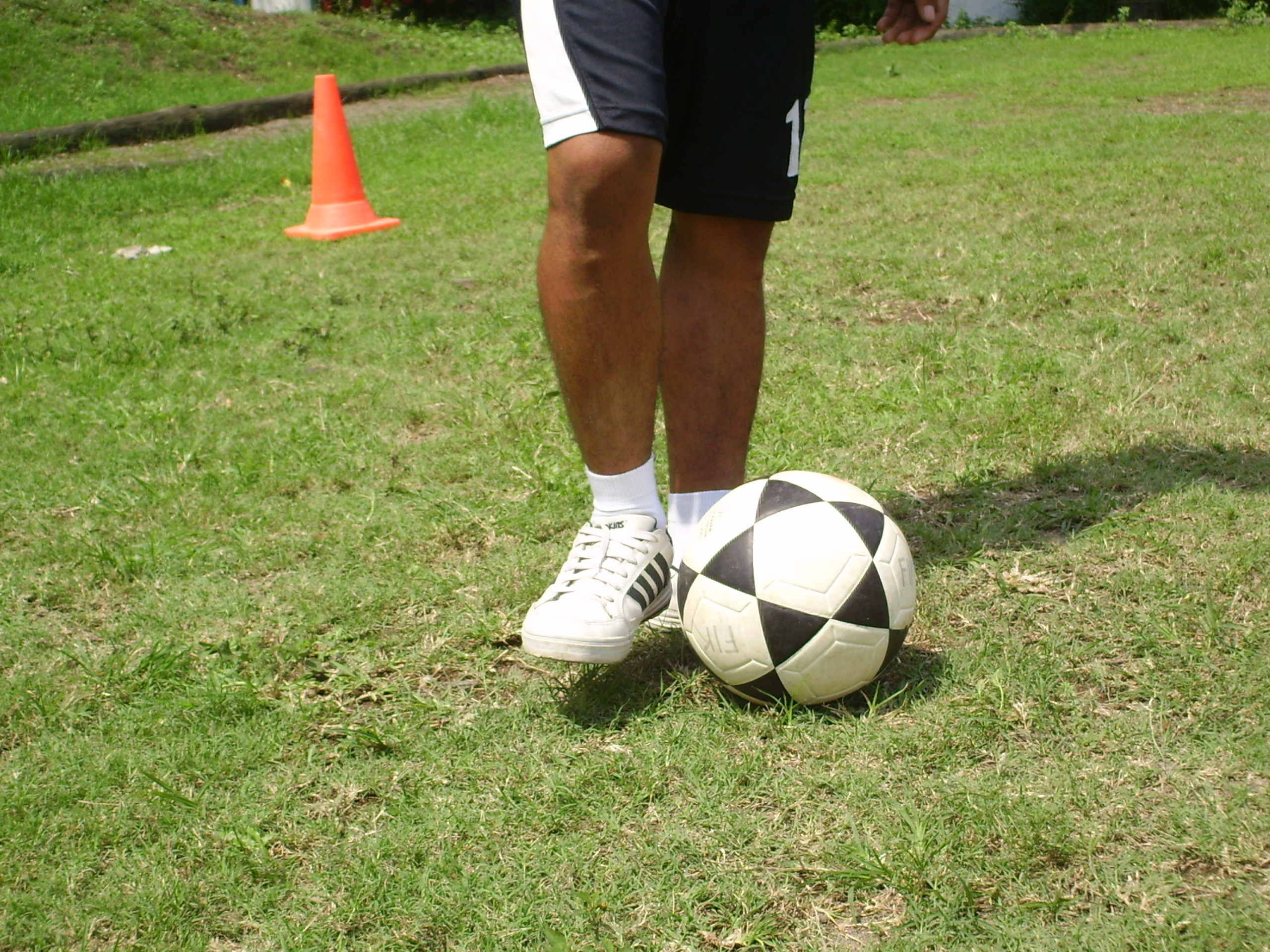 Teknik Passing Dalam Sepak Bola Irfansports S Blog